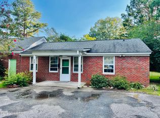 3591 E Wilson St, Farmville, NC 27828