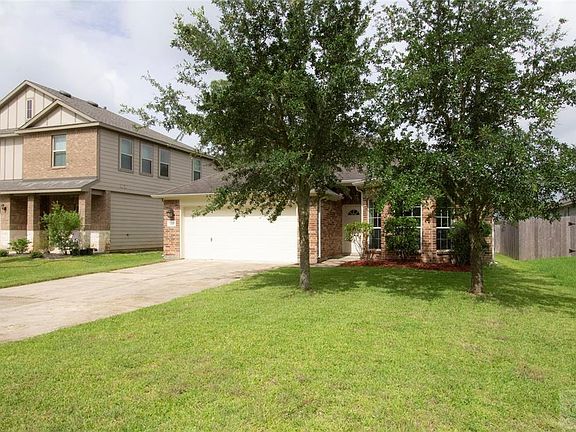 2nd image of 4205 Country Club Dr