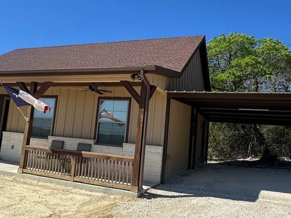 526 Cheyenne Trl, Pipe Creek, TX 78063
