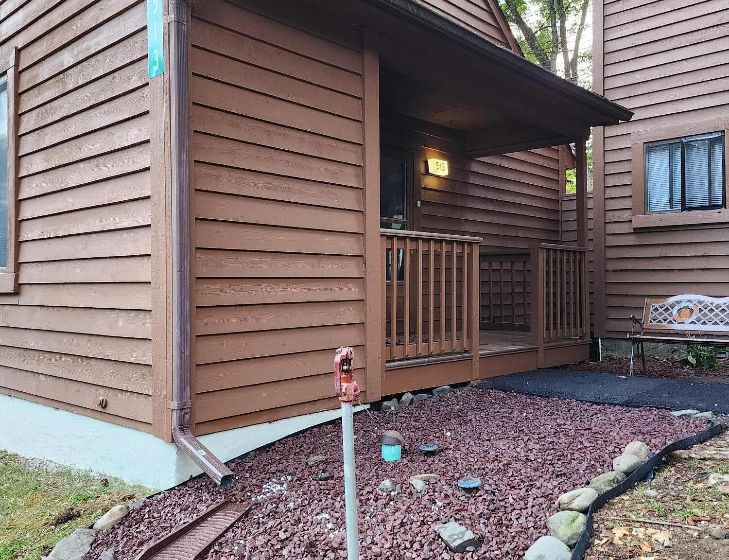 2 bed, 2.0 bath, 1370 sqft, $1,850 — Photo 2