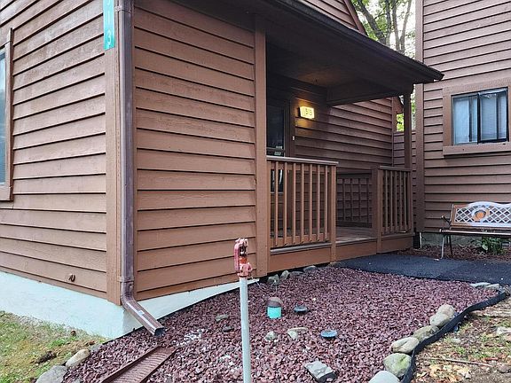2nd image of 513 Wales Ct