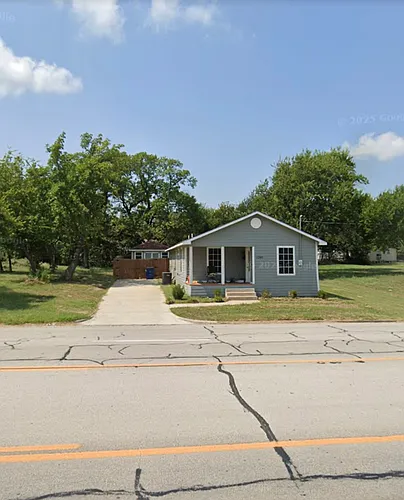1205 N Kaufman St Photo 1