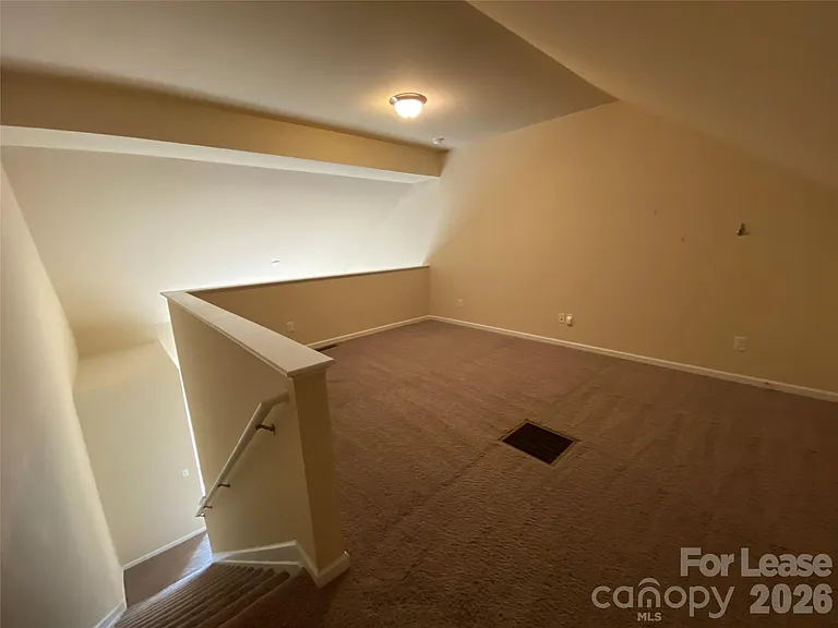9537 Longstone Ln — Photo 24