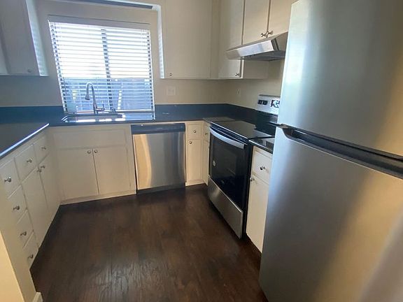 5th image of 49 Madrid Ln