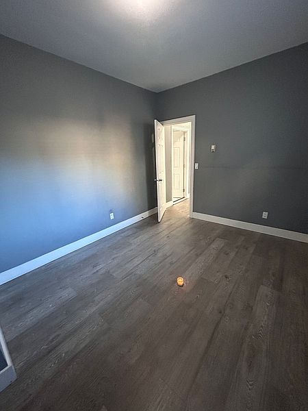 Surrey House for rent - 1 Bedroom — photo 4