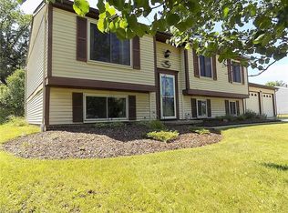 8840 Tiffany Dr, North Royalton, OH 44133