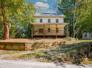 924 Sheep Hill Rd, Pottstown, PA 19465