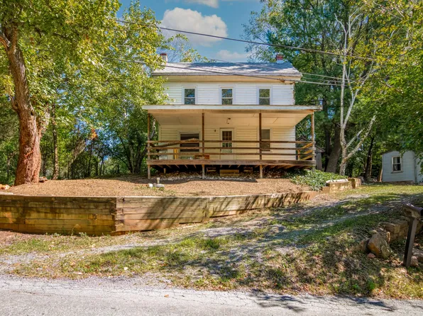 924 Sheep Hill Rd, Pottstown, PA 19465