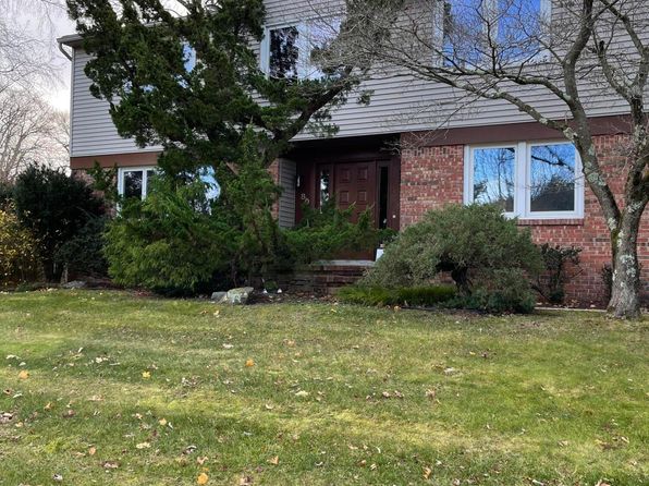 80 Girard Ave