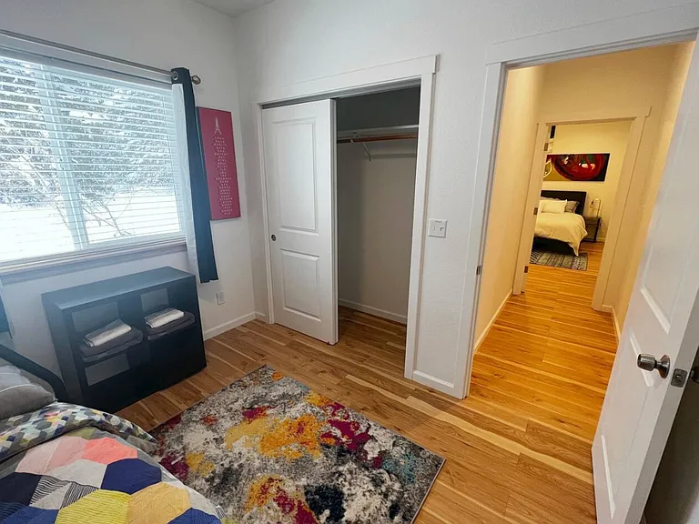 402 Mountain View Dr — Photo 18