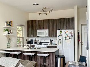 633 W Arlington Pl APT 1F, Chicago, IL 60614