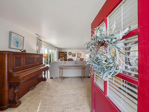 3rd image of 28937 Upper Rd