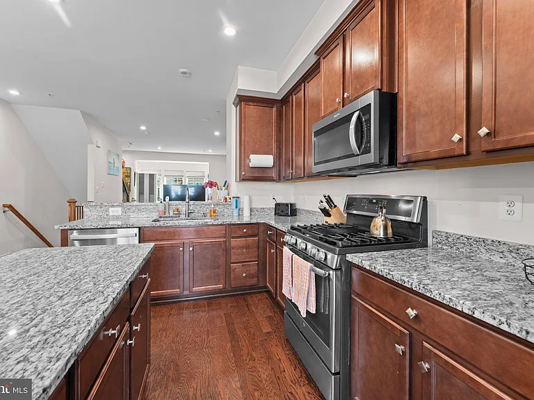8114 Miner St — Photo 11