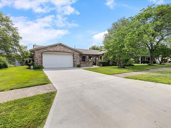 4th image of 1395 Cornish Dr