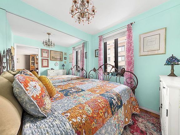 5th image of 425 E 63rd St APT E11b