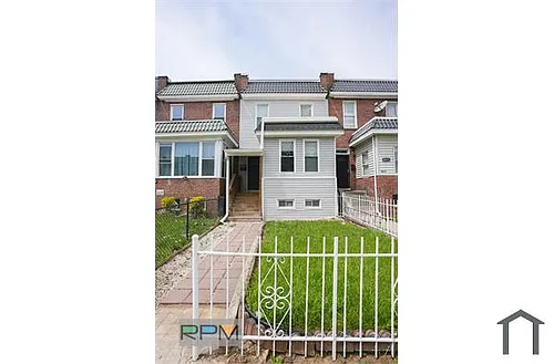 4014 W Garrison Ave Photo 1