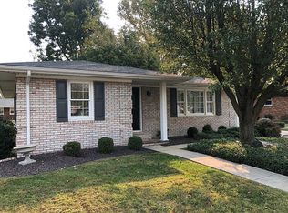 106 N Hull St, Haubstadt, IN 47639