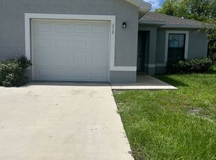 210 SE 12th Ter, Cape Coral, FL 33990