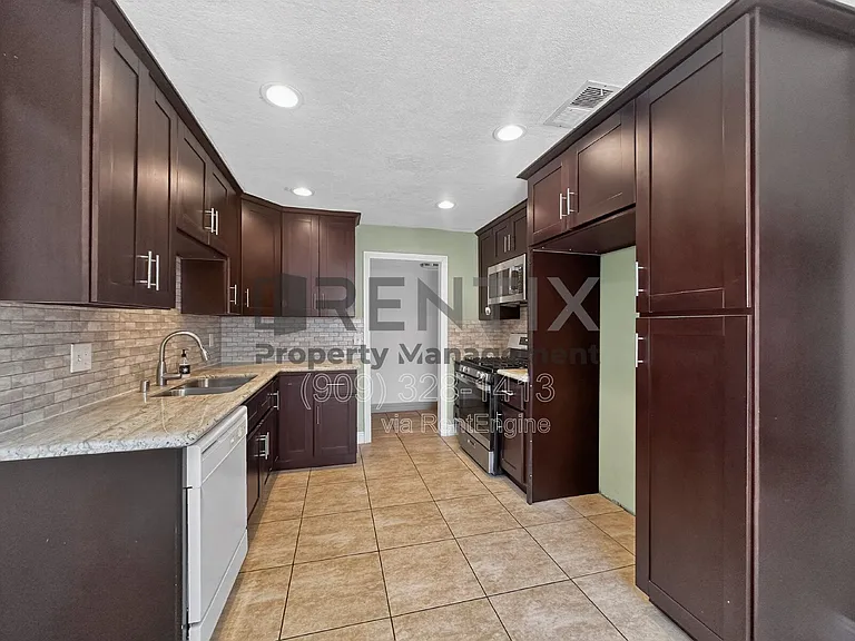 12995 Chestnut Ave — Photo 8