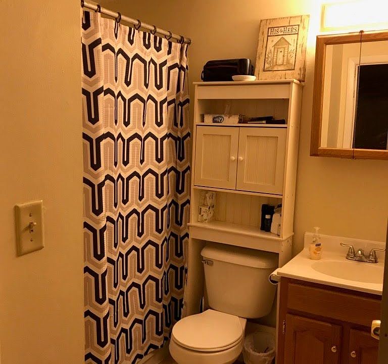 2nd image of 4 Adams Cir APT D