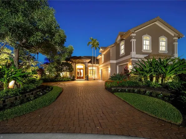 8752 Muirfield DR, NAPLES, FL 34109