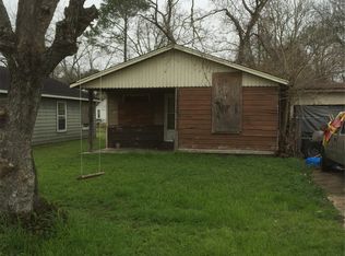 606 W Peach St, Angleton, TX 77515