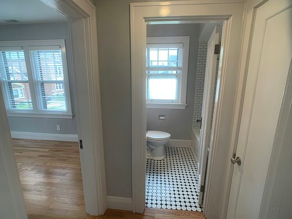5th image of 1914 Eastern Ave #3