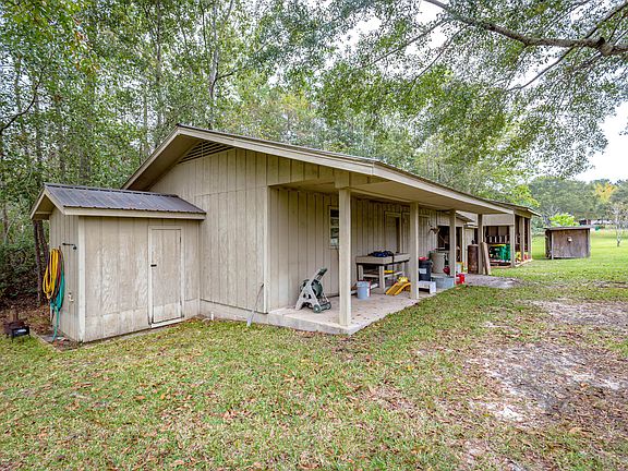 4th image of 16601 Lake Dr W