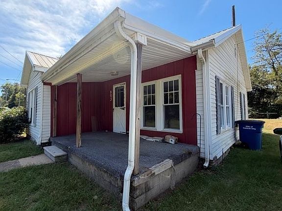 2nd image of 803 River Rd