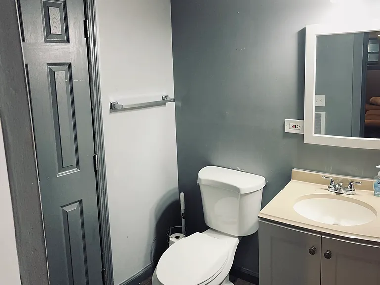 806 Powers Ave #A — Photo 10