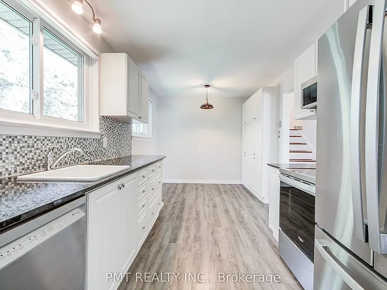 491 Maple Ave — Photo 12