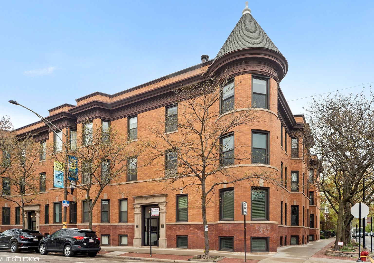 Allbirds Store in Lincoln Park, Chicago, Illinois