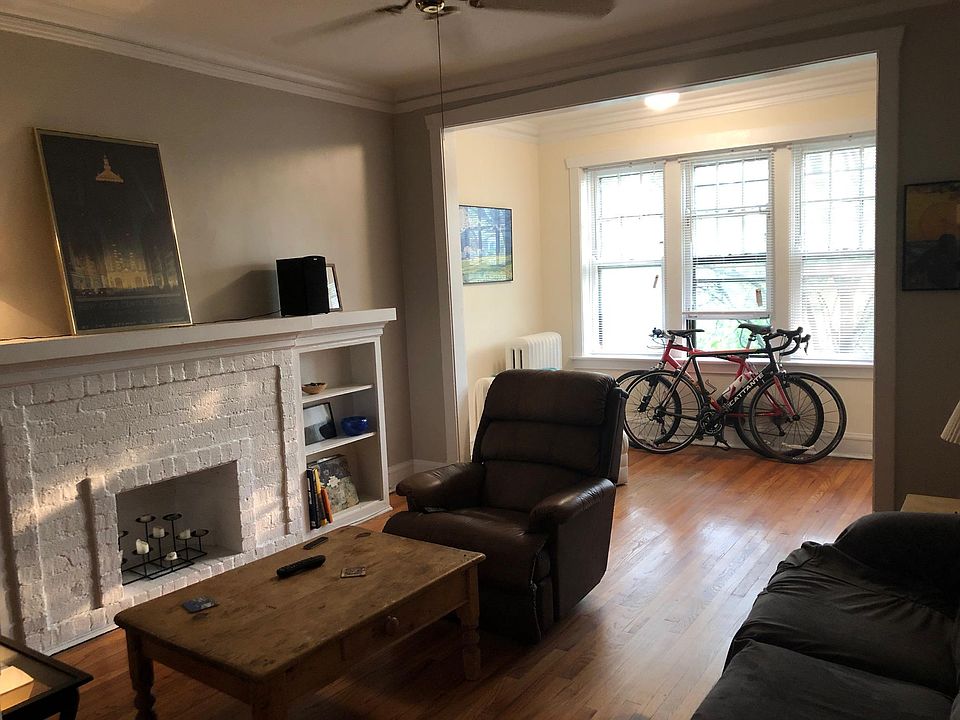 1st image of 4405 N Winchester Ave APT 3