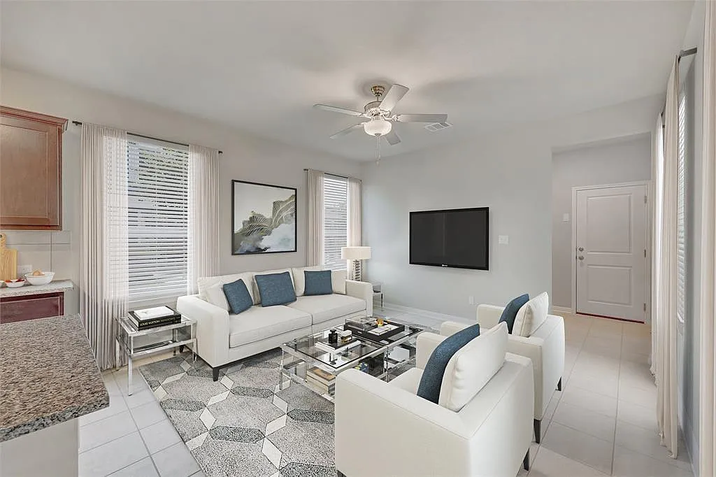 4 bed, 4.5 bath, 2596 sqft, $2,499 — Photo 3