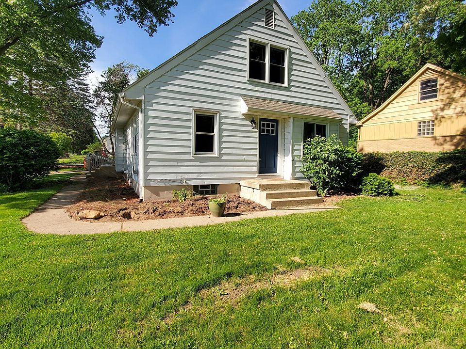 1st image of 410 Fairfield Ave NW #Ss