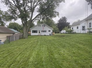 416 W Chicago St, Buchanan, MI 49107