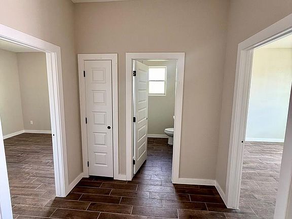 3rd image of 3820 Rhine Riv