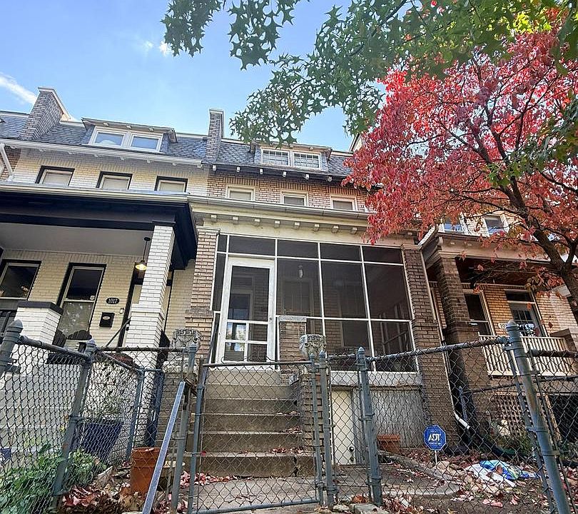 1st image of 1015 E St NE