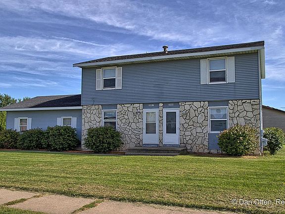 2nd image of 5992 Valley Lane Dr SE