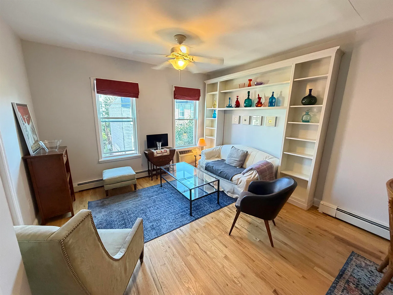 1 bed, 1.0 bath, $3,330 — Photo 2