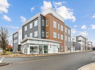 60 Cross St E, Somerville, MA 02145