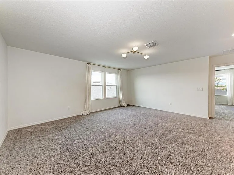 5826 143rd Ct E — Photo 35