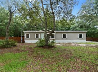 138 Chestnut St, Interlachen, FL 32148