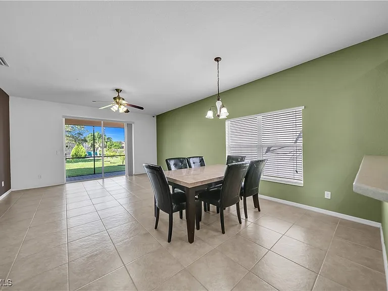 8125 Silver Birch Way — Photo 10
