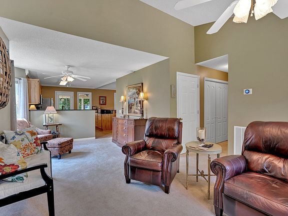 4th image of 645 Wildwood Trce