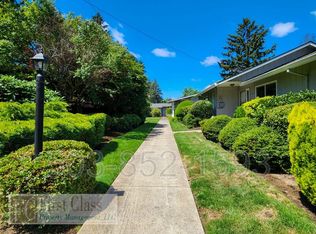 18001 NE Pacific St UNIT 102, Portland, OR 97230