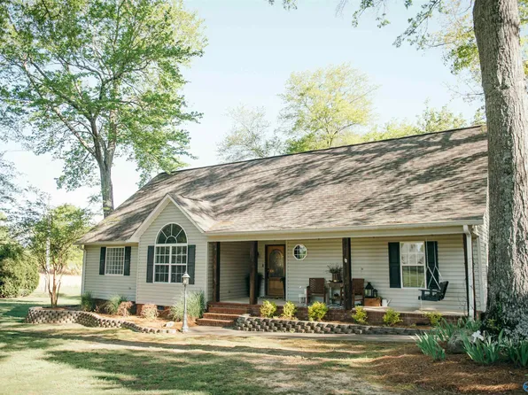 131 Arnold Dr, Boaz, AL 35957