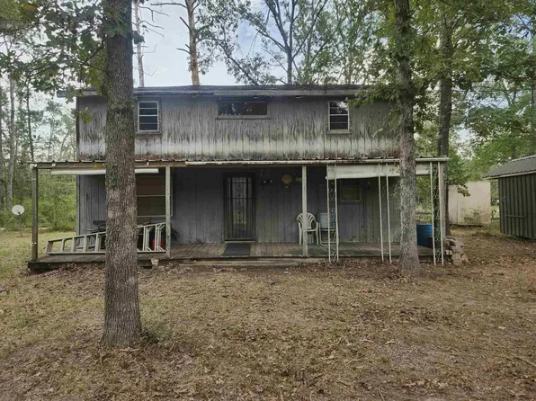 166 Cypress St, Zavalla, TX 75980