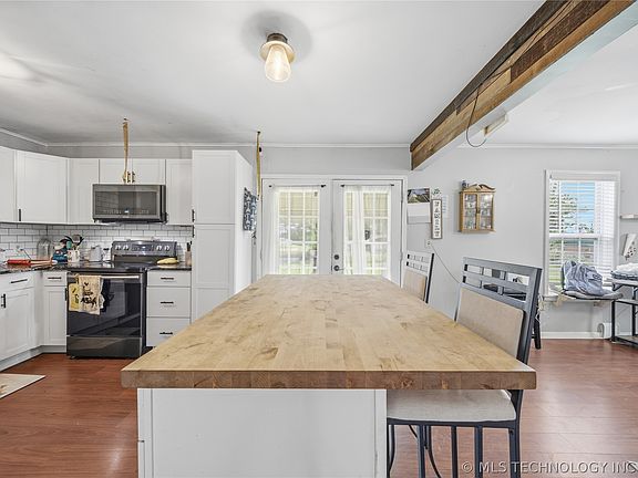 5th image of 184 Greenbriar Cir