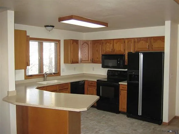 3150 E Graf St #3 — Photo 8
